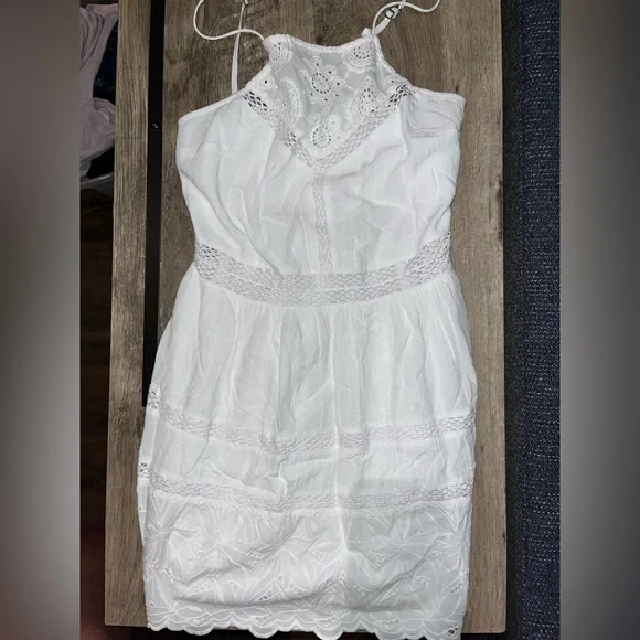 White Abercrombie Dress - Picture 5 of 6